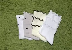 SHEIN　靴下　4足セットのサムネイル