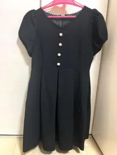 パールボタンワンピースのサムネイル