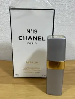 CHANEL N°19 パルファム 15ml 携帯用スプレーのサムネイル