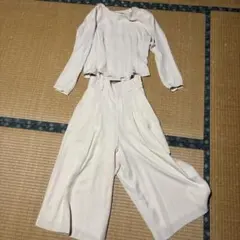 結婚式　フォーマル　ホワイト　クリーム色　セットアップ ワイドパンツ