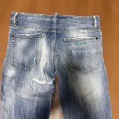 DSQUARED2 ダメージ加工ストレートデニム