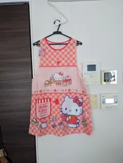 「新品」キティちゃんエプロン チェック柄 保育士のサムネイル