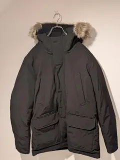 ユニクロファー付きブラックダウンジャケット