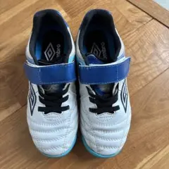 19㎝　UMBRO サッカー トレーニングシューズ