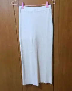 【美品】しまむら　シルバーラメニットスカート