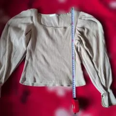 イエローベージュ長袖Mサイズ