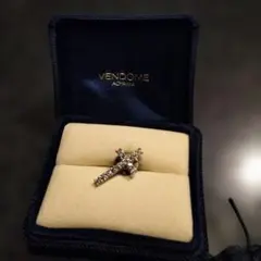 新品！ヴァンドーム青山 クロス ピンブローチ 非売品☆スワロフスキー