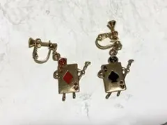 トランプ兵のイヤリング　ゴールド