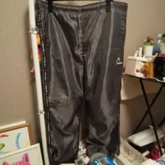 HEAD グレー シャカパン