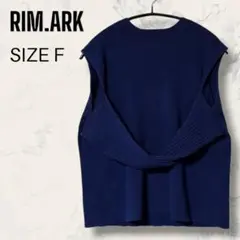 RIM.ARK リブ ニット ツイスト ノースリーブ プルオーバー トップスのサムネイル