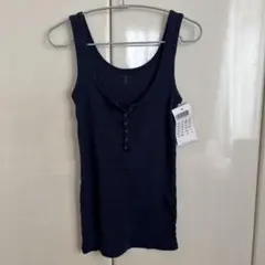 brandy melvilleネイビー ボタン付き タンクトップ