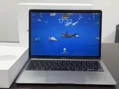 マックブックエアー