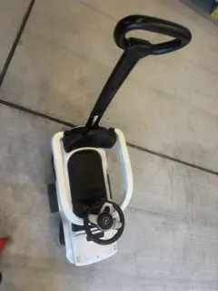 Item thumbnail for item 0724f897-1c8a-421d-bee9-ca9e81669501