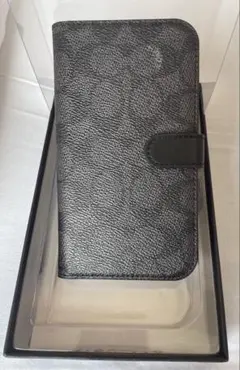 COACH iPhone 6.1インチ (2022) iPhone14 手帳型 - メルカリ