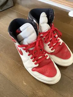 NIKE Air Jordan 1 High OG Heritage