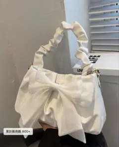 リボン付きホワイトショルダーバッグ