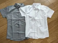グレーとホワイトの半袖シャツ2枚セット