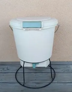 コンポスト　生ゴミ発酵器 EM-18 アイリスオーヤマ　約18L 中フタ付きのサムネイル