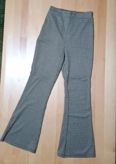 フレアパンツ 千鳥格子チェック柄