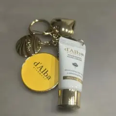 ダルバ　ハンドクリーム　キーホルダー