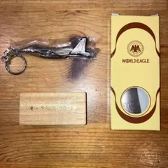 靴べら、ネクタイピン、キーホルダー