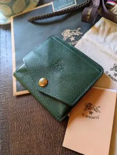 イルビゾンテ ボックスフラップウォレット グリーン シボ加工 良品 男女兼用