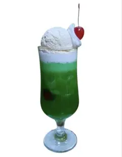 食品サンプル　クリームメロンソーダ　合羽橋　チェリー入り　ガラスグラス使用 と*ん様 食品サンプル クリームメロンソーダ 合羽橋 チェリー入り