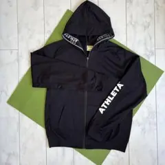 超美品！ ATHLETA パーカー 黒 キッズ サイズ 160 サッカー