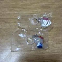 キティー　めじるしアクセサリーカプセルトイ 2個セット