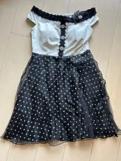 黒と白のビジュー付ミニフレアドレス★サイズXS★袖なし