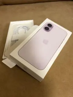 iPhone17 空箱　ラベンダー　純正ケーブル付き