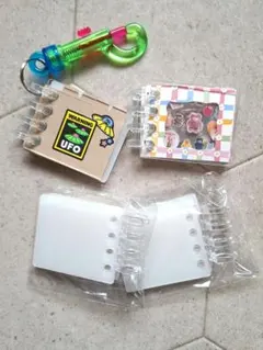 ミニチュア　シール帳　クリア　バインダー　チャーム