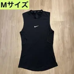 ナイキ　タンクトップ　ノースリーブ
