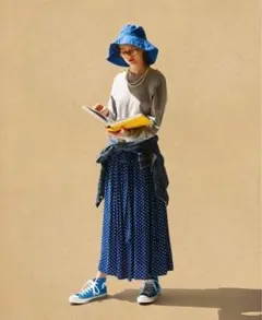 cluel掲載 BEAMS CAROLINA GLASER dot skirtのサムネイル
