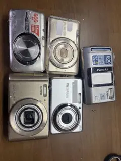 コンパクトデジタルカメラ ジャンク品 4台 - メルカリ
