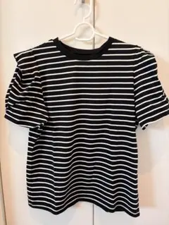 ボーダー柄 パフスリーブ 半袖Tシャツのサムネイル