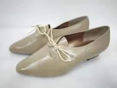 ベージュ ポインテッドトゥ シューズ　ローヒール23㎝　未使用品