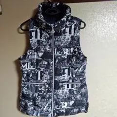 Daunen グラフィックプリント ダウンベスト