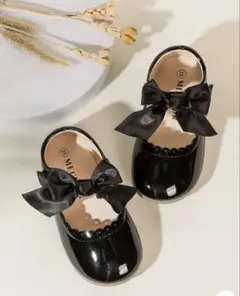 リボン付き黒フォーマルシューズ