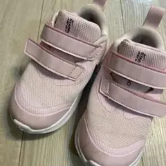 Nike ピンク ベルト付きスニーカー