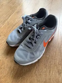 Nike ランニングシューズ AirMax グレー/オレンジ 25.5