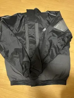 adidas THE THREE STRIPES ナイロンジャケット