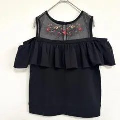 美品✨オフショルダー フリルブラウス　ブラック フリル 半袖トップス　L 刺繍