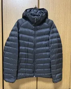 UNIQLO ウルトラライトダウンシームレスパーカ