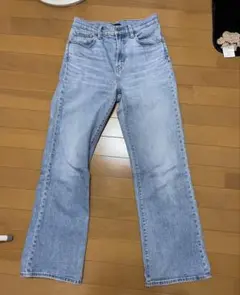 ライトブルーストレートデニムジーンズパンツ