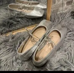 ZARA バレエシューズ　シルバー　夏