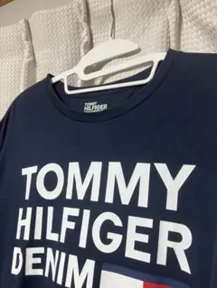 TOMMY HILFIGER　ロゴT　ネイビー　Lサイズ