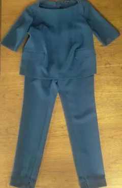 theory 紺　五分袖　パンツセットアップ