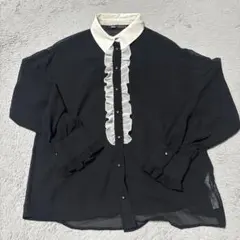 ZARA フリルブラウス 長袖 ブラック ホワイト XSボタンキラキラのサムネイル