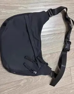 ブラック スリングバッグ 2ポケット